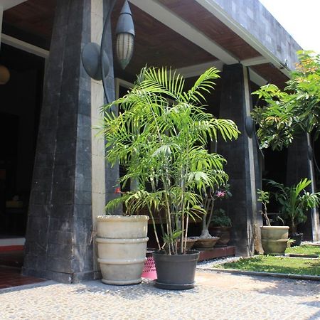 Puri Minggiran Guesthouse Yogya Jogyakarta Zewnętrze zdjęcie