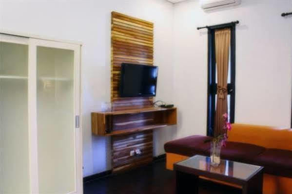Puri Minggiran Guesthouse Yogya Jogyakarta Zewnętrze zdjęcie