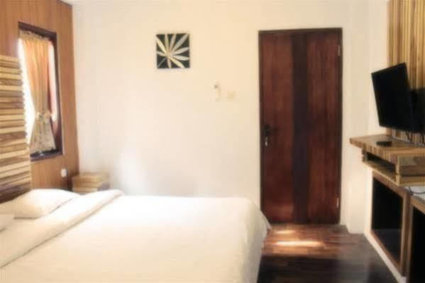 Puri Minggiran Guesthouse Yogya Jogyakarta Zewnętrze zdjęcie